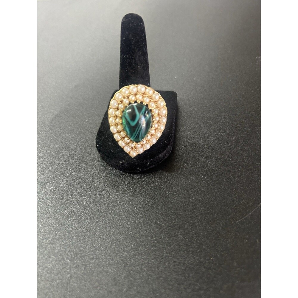 KJL Kenneth Jay Lane Green Swirl Art Glass 2 Row Faux Pearls Teardrop Ring Sz 10